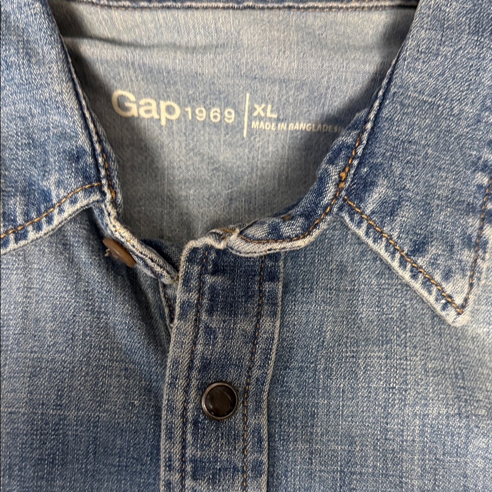 GAP Blue Denim Snap Front Shirt - Picture 2 of 9